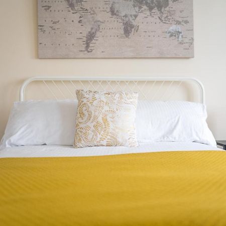 The Ella Fitzgerald - Modern 2 Bedroom Apartment, Super Close To City Centre Cardiff Dış mekan fotoğraf