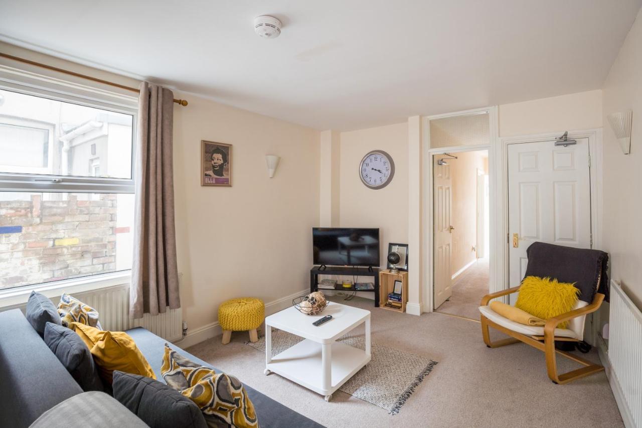 The Ella Fitzgerald - Modern 2 Bedroom Apartment, Super Close To City Centre Cardiff Dış mekan fotoğraf