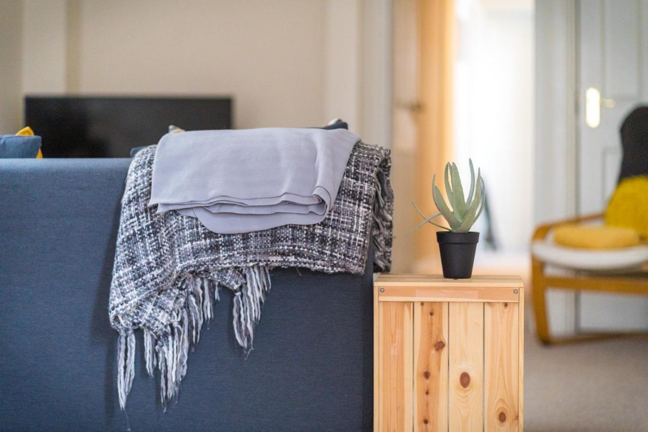 The Ella Fitzgerald - Modern 2 Bedroom Apartment, Super Close To City Centre Cardiff Dış mekan fotoğraf